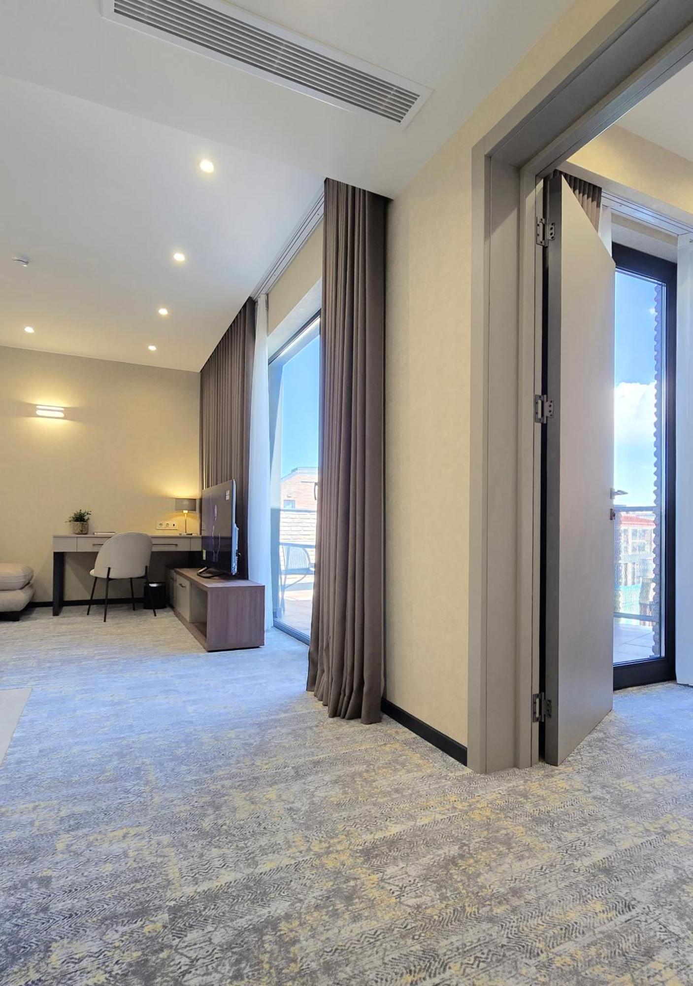 Griffin Hotel 第比利斯 外观 照片